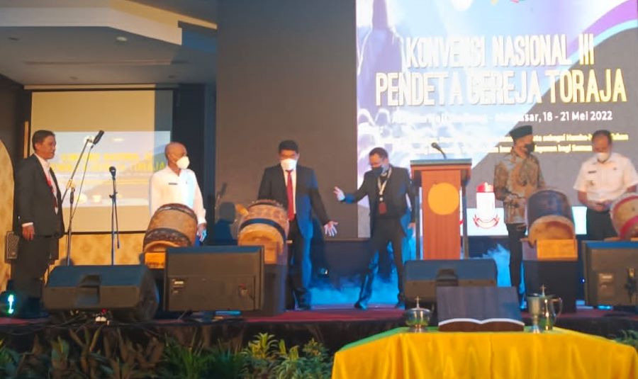 Eva Apresiasi Konvensi Pendeta Gereja Toraja di Asrama Haji Makassar